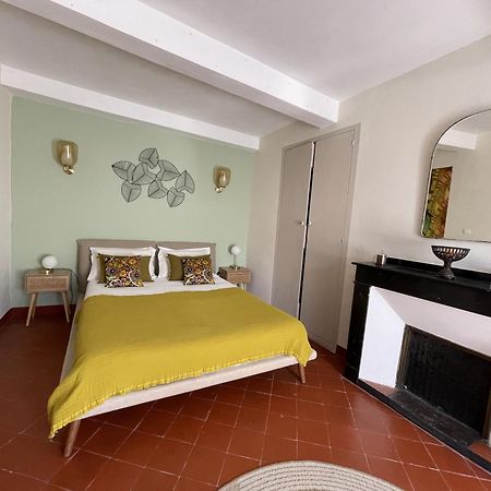 L'Oiseau Bleu Suite Merle Bleu Roubia Экстерьер фото