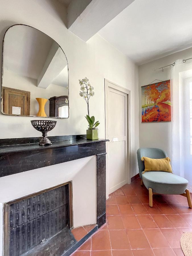 L'Oiseau Bleu Suite Merle Bleu Roubia Экстерьер фото